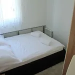 Beautiful And Luxury In Centre Apartment *